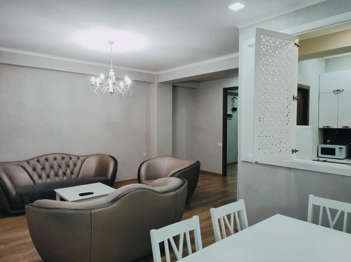 City Luxury Apartment Ll Тбілісі Екстер'єр фото